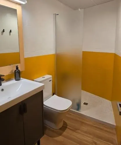 Estudio De Diseno Con Parking En El Centro *