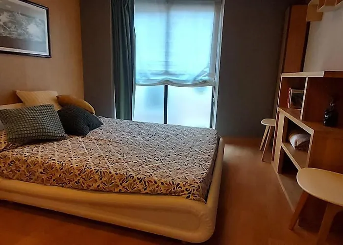 Estudio De Diseno Con Parking En El Centro Huesca